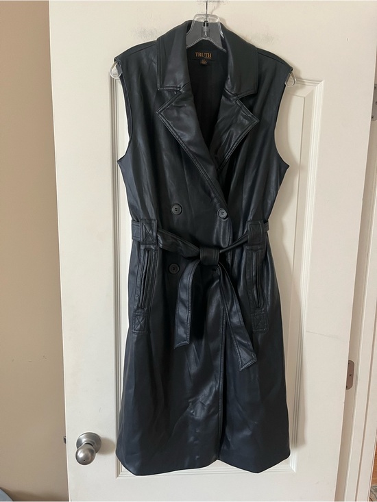 Truth Jackets & Blazers - Truth by Republic Faux Leather Dress Vest with Wrap tie/buttons Size Small